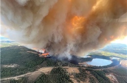 Cháy rừng Canada phát thải hơn 1 tỷ tấn khí nhà kính