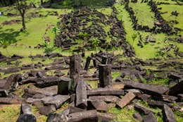 Kim tự tháp bị chôn vùi ở Indonesia có thể cổ xưa nhất thế giới