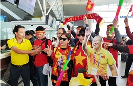 Clip người hâm mộ nhuộm đỏ sân bay Nội Bài, lên đường cổ vũ đội tuyển U22