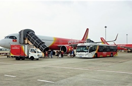 Vietjet tự phục vụ mặt đất: Tỷ lệ đúng giờ tại Tân Sơn Nhất tăng mạnh, sẵn sàng cho mùa cao điểm cuối năm