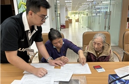 Người dân ở ‘đất vàng’ ven hồ Hoàn Kiếm nhận tiền bồi thường làm quảng trường phía đông