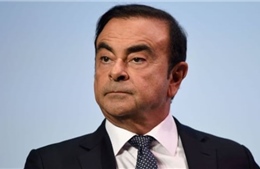 Cựu Chủ tịch Nissan Carlos Ghosn trốn sang Liban