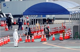 Nhật Bản bị chỉ trích dữ dội sau khi sơ tán hành khách trên du thuyền