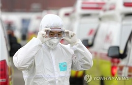 Thiếu cơ sở vật chất, Hàn Quốc tập trung điều trị ca nhiễm COVID-19 nặng