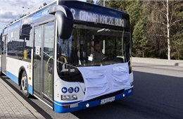 Ba Lan sáng tạo cách kêu gọi người dân đeo khẩu trang