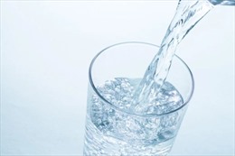 Gần 500 người Trung Quốc đổ bệnh vì uống nước nhiễm độc  