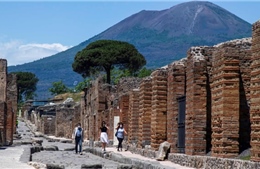 Du khách trả lại cổ vật lấy cắp từ di tích Pompeii vì ‘trúng lời nguyền&#39;