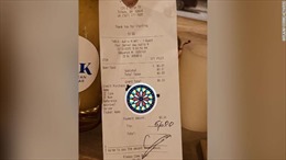 Thực khách hào phóng tặng 5.600 USD tiền ‘tip’ cho nhân viên nhà hàng