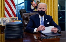 Tổng thống Biden lập kỷ lục ký nhiều sắc lệnh nhất trong tuần đầu nhậm chức