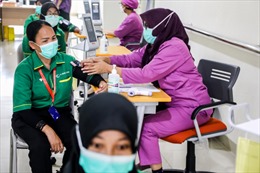 Chương trình tiêm vaccine COVID-19 tư nhân gây tranh cãi tại Indonesia 