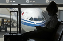 Giá vé máy bay ở Trung Quốc tăng vọt khi hạn chế COVID-19 được nới lỏng