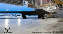 Mỹ hoàn thành chế tạo oanh tạc cơ tàng hình B-21 Raider đầu tiên
