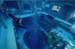 Bể lặn sâu nhất thế giới chứa cả thành phố dưới nước ở Dubai