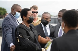 Đệ nhất phu nhân Haiti về nước với áo chống đạn sau vụ ám sát người chồng tổng thống
