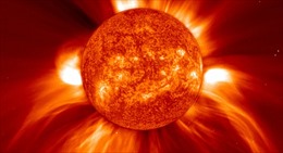 Gió Mặt Trời vận tốc 400km/giây gây ra vết nứt trên từ trường Trái Đất 