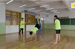 Xem học sinh Trung Quốc nhảy dây tuyệt đỉnh, 204 lần chỉ trong 30 giây