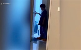 Video cậu bé 8 tuổi dùng cánh cửa để... nhổ răng gây sốt mạng xã hội Trung Quốc