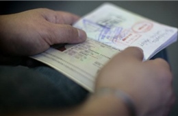 Hộ chiếu giả giúp các phần tử IS vào châu Âu và Mỹ như thế nào?