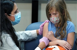 Mỹ hoãn tiêm vaccine COVID-19 cho trẻ em dưới 5 tuổi