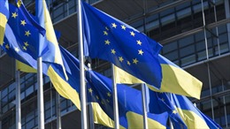 Ukraine chỉ trích EU chậm viện trợ là &#39;không thể chấp nhận được&#39;