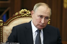 Thấy gì từ việc Tổng thống Nga Putin lần đầu huỷ họp báo thường niên sau 10 năm?