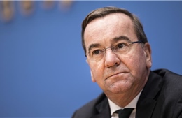 Bộ trưởng Quốc phòng Đức thừa nhận Berlin gián tiếp tham gia xung đột Ukraine