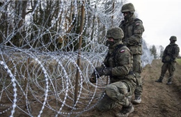 Ba Lan xây dựng hàng rào &#39;hiện đại nhất EU&#39; dọc biên giới với Nga