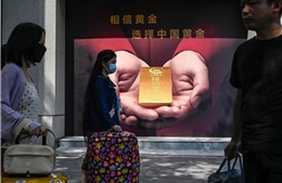 Đồng nhân dân tệ suy yếu thúc đẩy cơn sốt mua vàng lẻ ở Trung Quốc