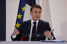 Tổng thống Pháp cảnh báo châu Âu về sức mạnh của tên lửa Nga