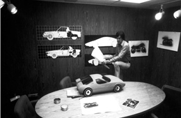 Cuộc chiến phá vỡ thế độc tôn của các 'ông lớn' ô tô Mỹ