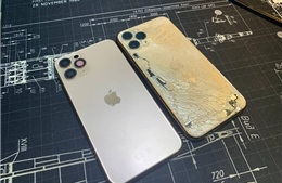 Trào lưu kỳ lạ: Đập vỡ iPhone để trông ‘nam tính’ hơn