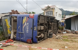 Vụ tai nạn tại Khánh Hòa: Xe khách chạy quá tốc độ trước khi đâm vào nhà dân