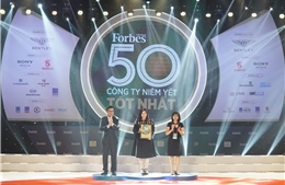 Vietjet ghi &#39;hattrick&#39; với danh sách 50 công ty niêm yết tốt nhất Việt Nam của Forbes