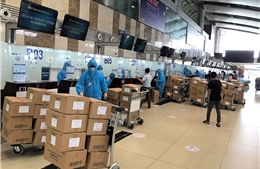 Vietnam Airlines chuyên chở đoàn 1.000 y, bác sĩ vào Nam chi viện chống dịch 