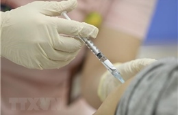 Phó trưởng Ban Quản lý chợ đưa danh sách tiêm vaccine không đúng đối tượng