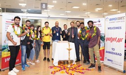 Tưng bừng chào đón du khách bay Vietjet từ Ahmedabad (Ấn Độ) đến với Việt Nam