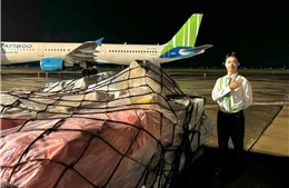 Những lô hàng cứu trợ đầu tiên được Bamboo Airways vận chuyển hỏa tốc miễn phí đến Hà Nội 