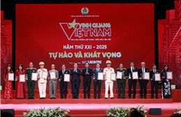 Vietnam Airlines được vinh danh tại chương trình Vinh quang Việt Nam 2025