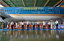 Vietnam Airlines và báo Nhân Dân tri ân 100 năm báo chí cách mạng Việt Nam