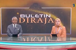 Vua và Hoàng hậu Malaysia dẫn chương trình truyền hình