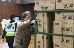 Nhân viên cứu trợ, y tá Nhật Bản kiệt sức sau hơn 1 tháng xảy ra động đất