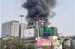 Hà Nội: Dập tắt đám cháy trên tầng thượng toà nhà lớn ở Xã Đàn
