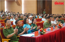 Biểu dương điển hình tiên tiến trong phong trào toàn dân bảo vệ an ninh Tổ quốc 