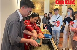 Giới trẻ tìm về di sản giấy dó