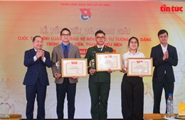 Trao giải thưởng chính luận về bảo vệ nền tảng tư tưởng của Đảng trong đoàn viên, thanh thiếu niên lần thứ nhất