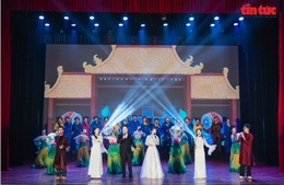 Những người thầm lặng giữ ‘mạch sống’ ví, giặm qua nhiều thế hệ
