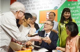 Nhà thơ Bruce Weigl: Người cựu binh Mỹ dành trọn tình yêu cho Việt Nam
