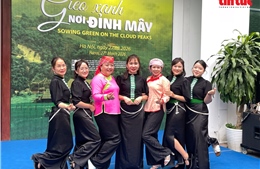 Những ‘bóng hồng’ Sa Pa gieo xanh nơi đỉnh mây