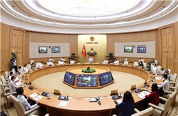 Thủ tướng Chính phủ Phạm Minh Chính chủ trì họp trực tuyến toàn quốc về phòng, chống dịch COVID-19