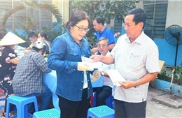 Hỗ trợ các tiểu thương bị thiệt hại trong vụ cháy chợ đồ cũ ở An Giang